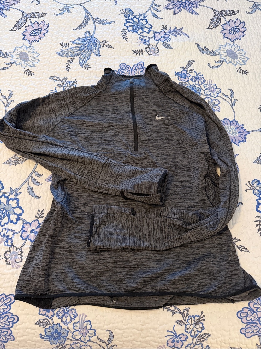 Nike Women’s Black Heathered Quarter-Zip Performance Jacket